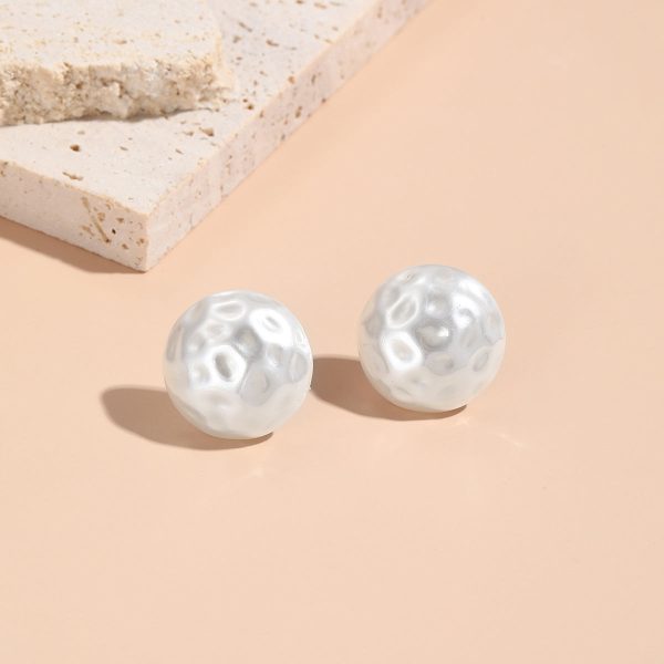 Pearl & Silver-Plated Hammered Round Stud Earrings Discount