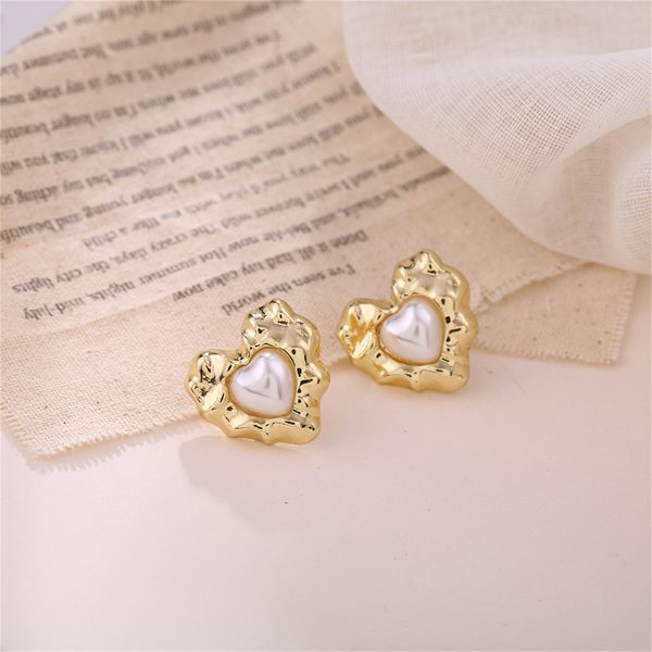 Pearl & 18K Gold-Plated Textured Heart Stud Earrings Cheap