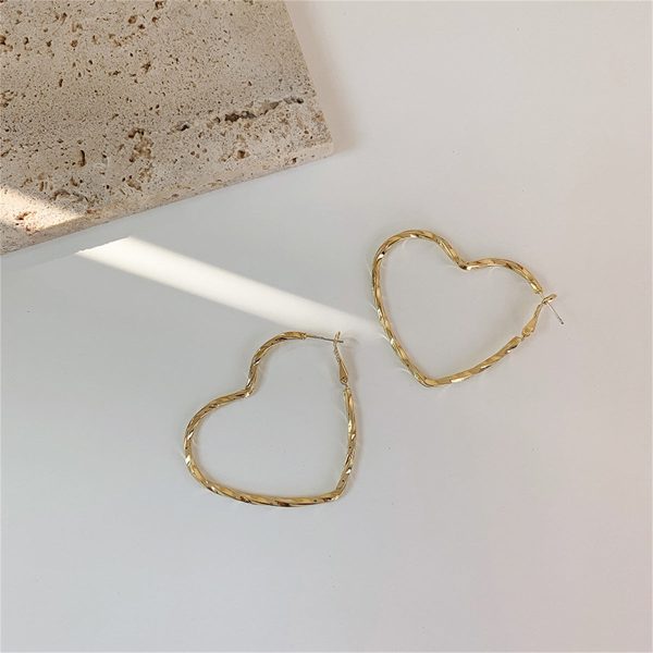 18K Gold-Plated Twisted Heart Hoop Earrings For Sale