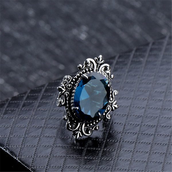 Blue Crystal & Silver-Plated Oval Filigree Ring Fashion