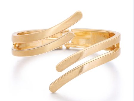 18K Gold-Plated Wing Open Bypass Coil Bracelet For Cheap