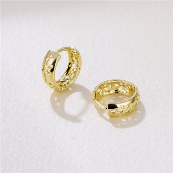 18K Gold-Plated Openwork Flower Huggie Earrings Discount