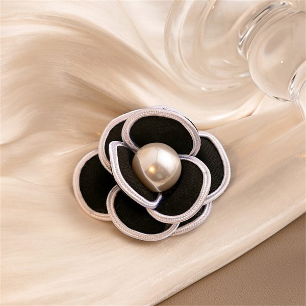 Black & White Camellia Brooch Online Hot Sale