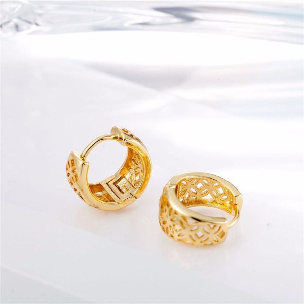 18K Gold-Plated Openwork Huggie Earrings Supply