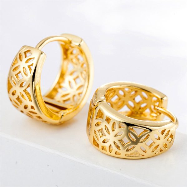 18K Gold-Plated Openwork Huggie Earrings Supply