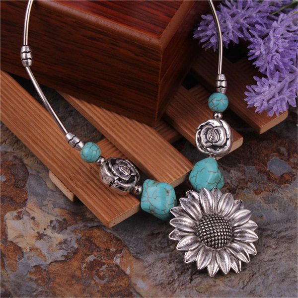 Turquoise & Silver-Plated Sunflower Pendant Necklace For Discount