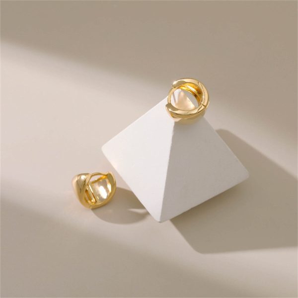 18K Gold-Plated Triangle Huggie Earrings For Cheap