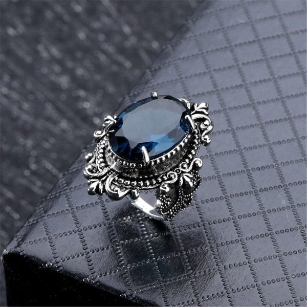 Blue Crystal & Silver-Plated Oval Filigree Ring Fashion