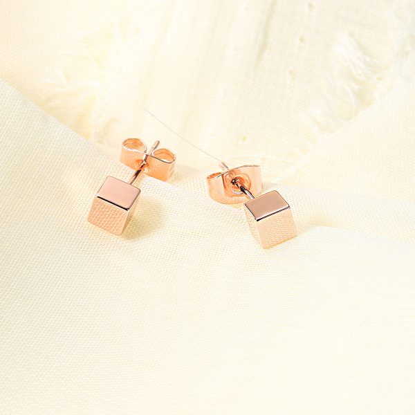 18K Rose Gold-Plated Cube Stud Earrings Supply