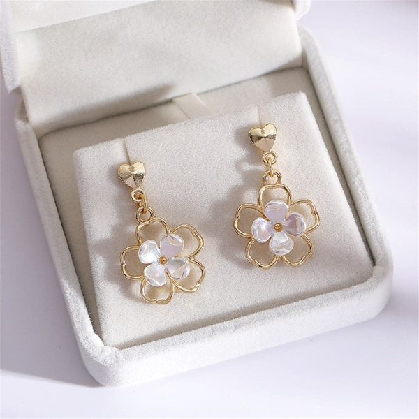 White & Gold-Plated Flower Clip-On Earrings Online Hot Sale