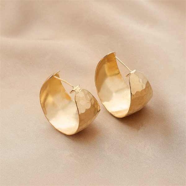 18K Gold-Plated Fish Scales C-Huggie Earrings Online now