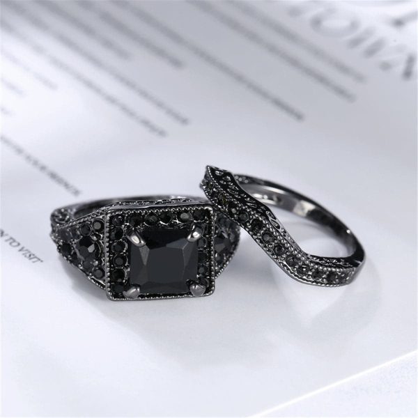 Black Crystal & Cubic Zirconia Ring Set Fashion