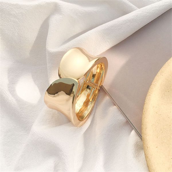 18K Gold-Plated Mismatching Leaf End Hinge Bangle Cheap