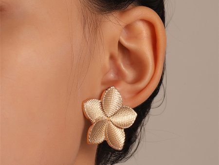 18K Gold-Plated Textured Flower Stud Earrings Fashion