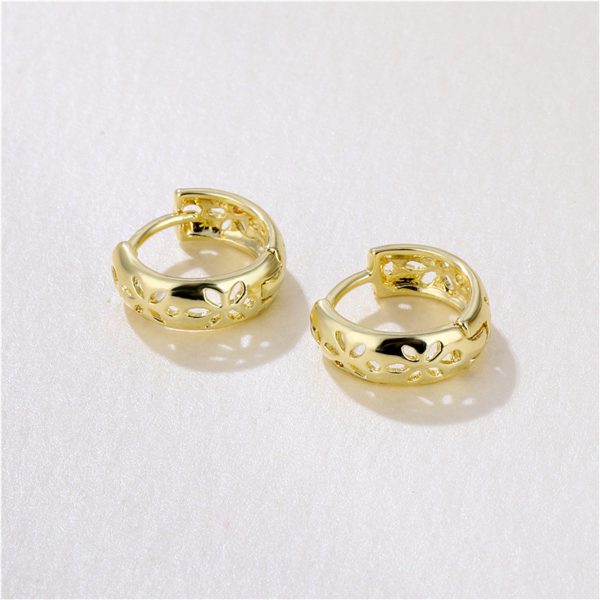 18K Gold-Plated Openwork Flower Huggie Earrings Discount