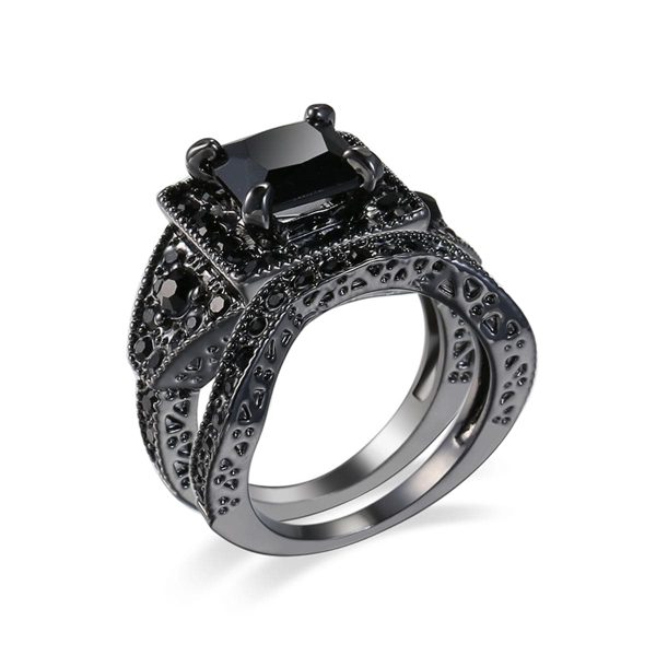 Black Crystal & Cubic Zirconia Ring Set Fashion