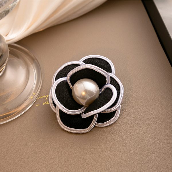 Black & White Camellia Brooch Online Hot Sale