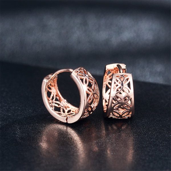 18K Rose Gold-Plated Openwork Huggie Earrings Supply