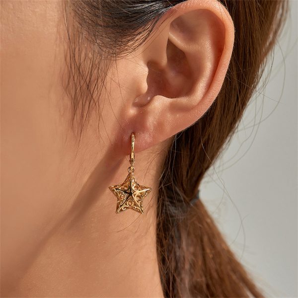 18K Gold-Plated Filigree Star Huggie Earrings Supply