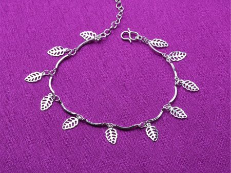 Silver-Plated Leaf Station Anklet Hot on Sale